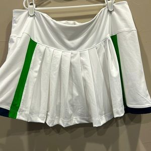 FILA pleated white tennis skort with blue piping and green strip size XL
